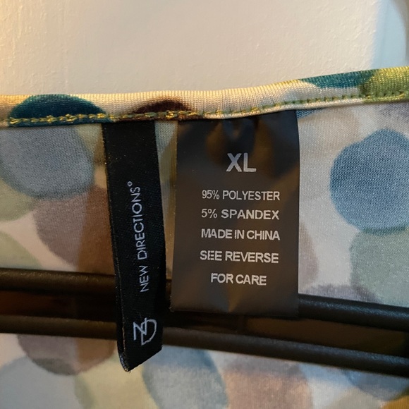 New Direction Sleeveless multicolor Top‎ - Picture 3 of 3